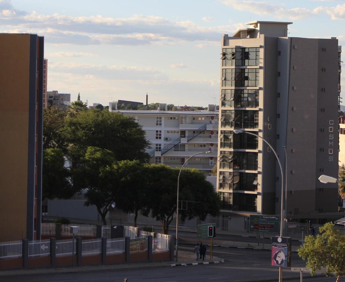 ווינדהוק Abigail'S Studio Apartment @ Trift Tower מראה חיצוני תמונה